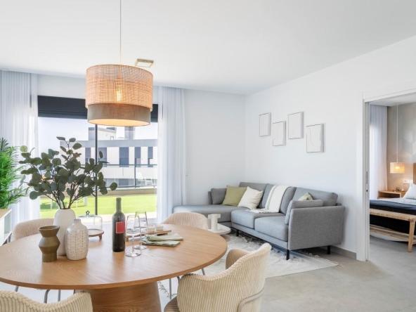 Luxury apartments in Gran Alacant with sea views and beach access